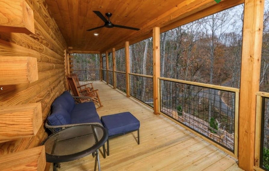 Cabin Exterior Image 7