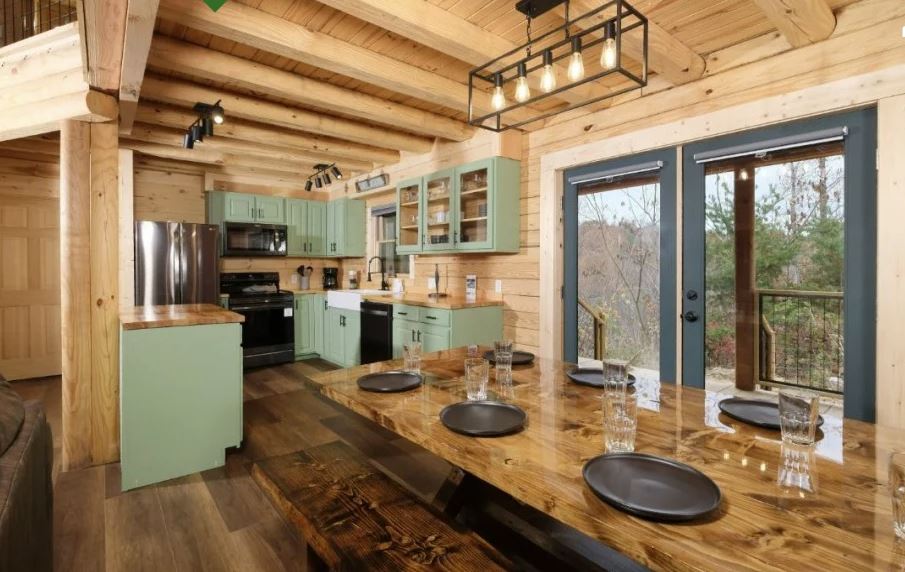 Cabin Exterior Image 8